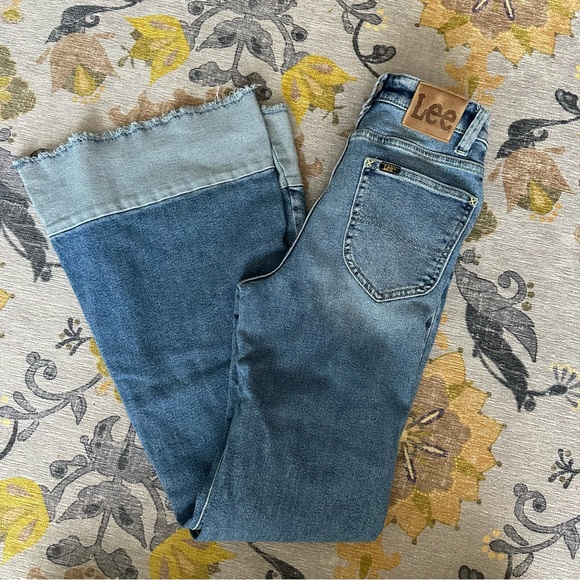 Lee Vintage Modern Bell Bottom Flare Jeans - Picture 14 of 14